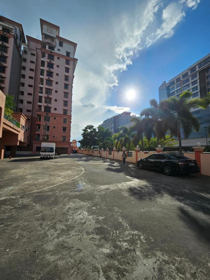 Marina-A38 Kk Centre Homestay Kota Kinabalu Exterior photo